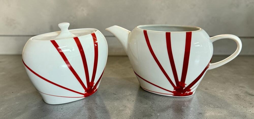 Mikasa Pure Red Sl-134 Creamer And Sugar Bowl Set With Lid
